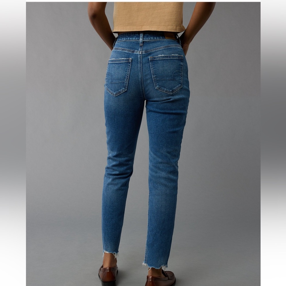 American Eagle 🦅 Strigid Mom Jean - Picture 2 of 9